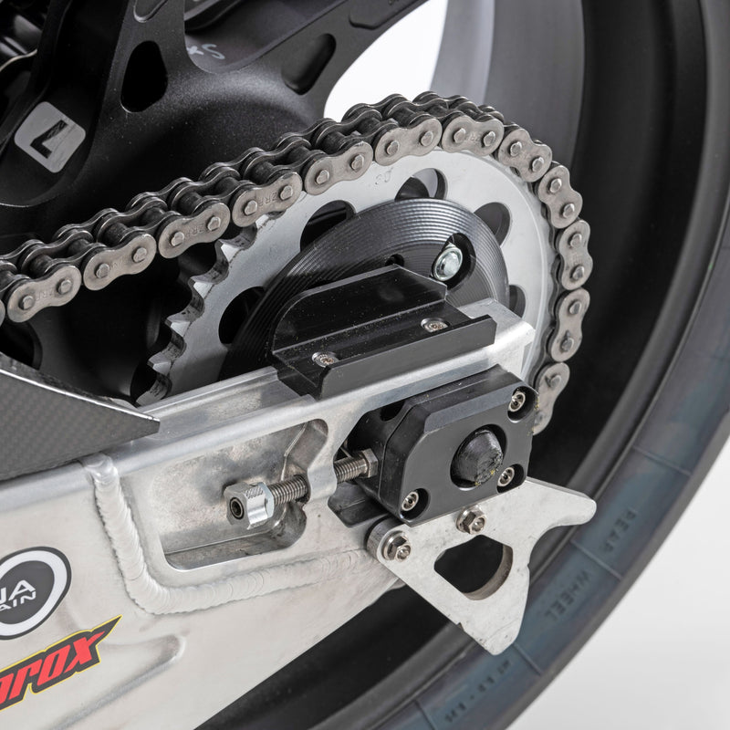 スプロケットナットガード　K67　EWC　POMブラック　level7-intl　S1000RR カスタム　アルファレーシング　レベル７　Ｓ１０００ＲＲ